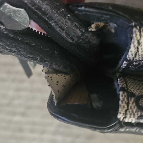 💛HOST PICK💛 Vintage Gucci Women's Cross Body - Missing Strap - Picture 4 of 11